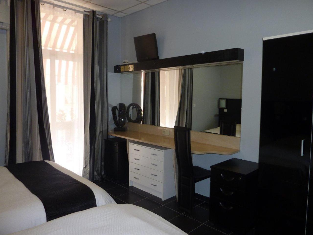 Hotel Villa Boeri Beausoleil Kültér fotó